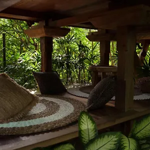Domek letniskowy Roots Tree House, Uluwatu